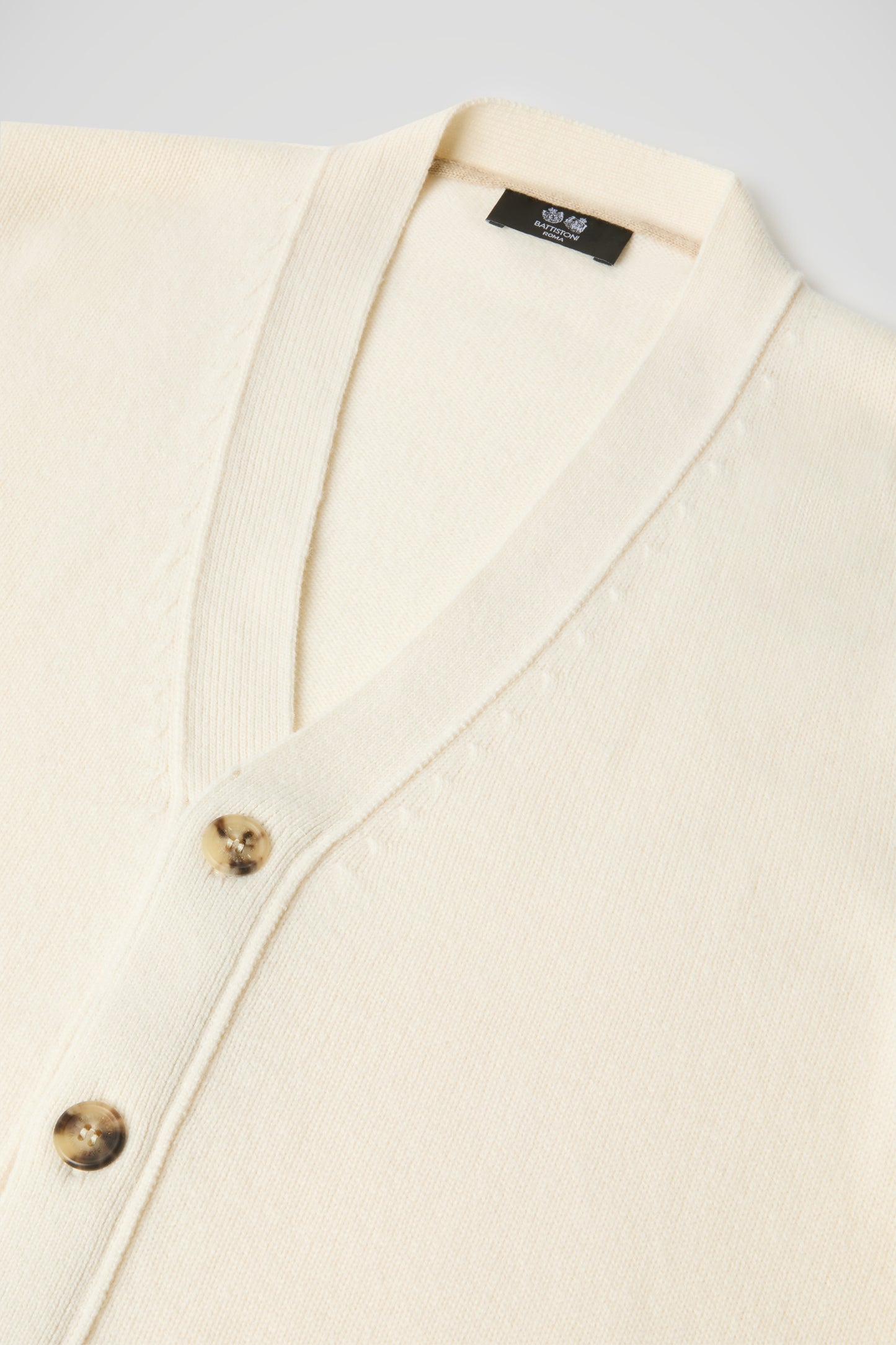 Cardigan with bottons