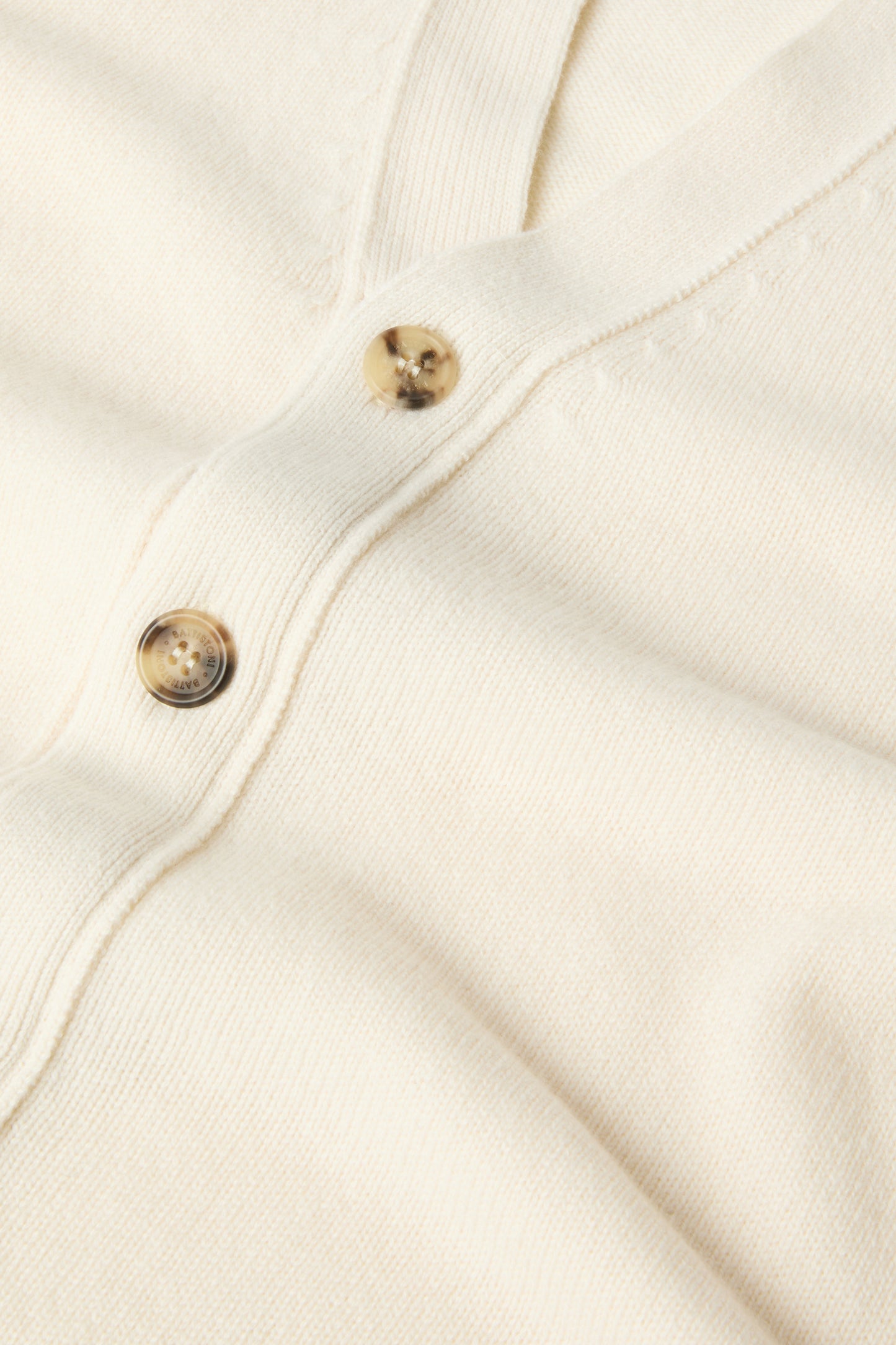 Cardigan with bottons