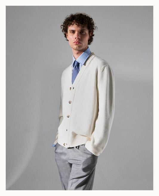 Cardigan with bottons